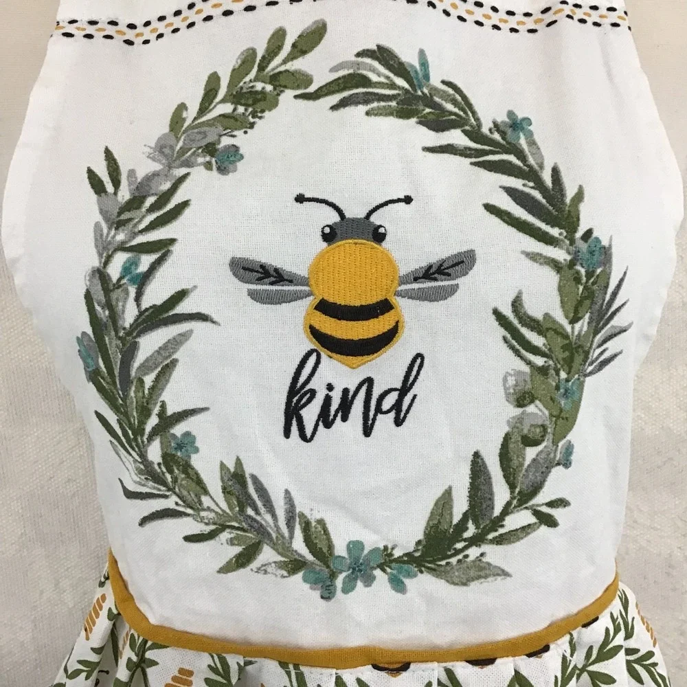 Market Square Bee‎ Kind Embroidered Apron Honeybee Gingham Pockets White Yellow